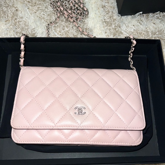 Chanel woc - Picture 4 of 13